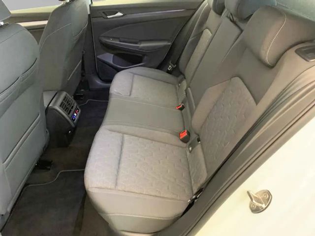 Volkswagen Golf 1.5 eTSI DSG Golf VIII Life