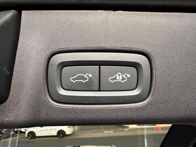 Volvo V90 AWD Plus T6