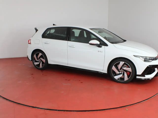 Volkswagen Golf 2.0 TSI DSG GTI