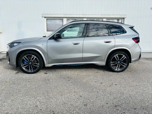 BMW iX1 xDrive30