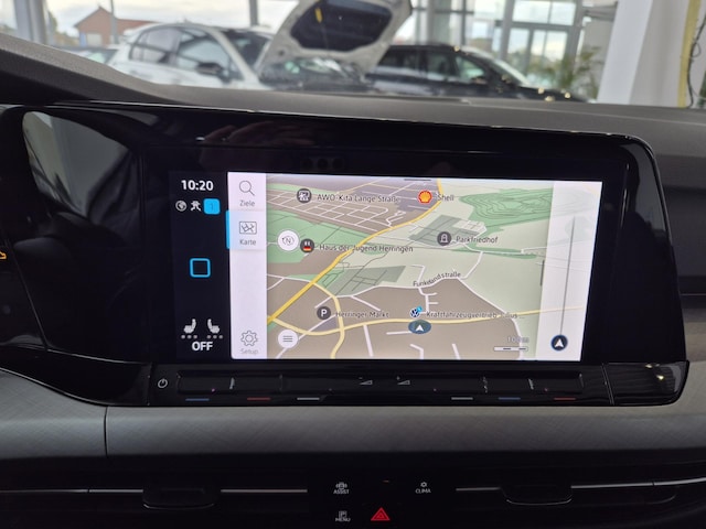 Volkswagen Golf 1.5 eTSI DSG Life Variant