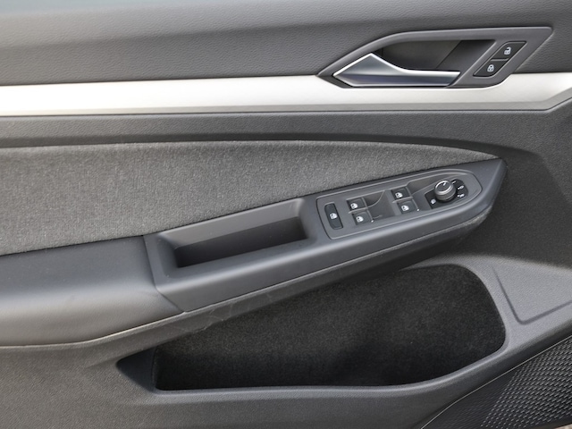 Volkswagen Golf 1.5 TSI DSG Life Variant