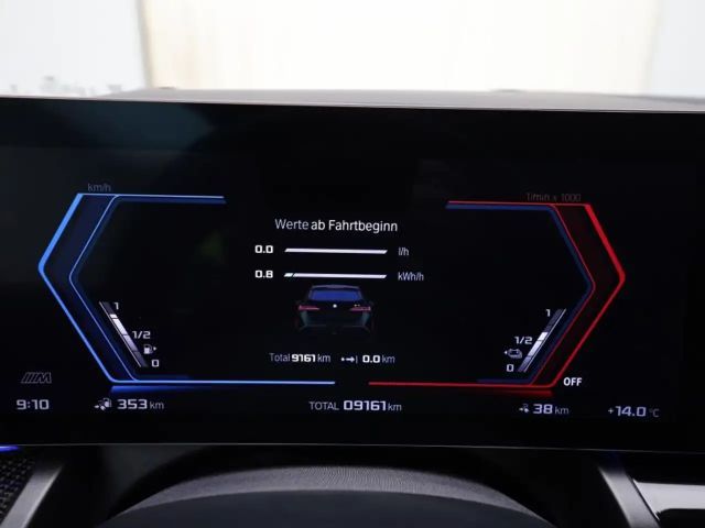 BMW M5 FROZEN DEEP GREEN - UNIEK - 40 GRAM CO2