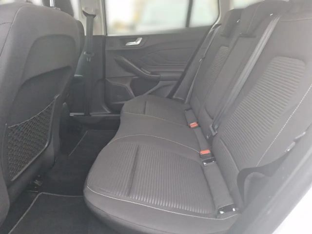 Ford Focus Titanium Wagon