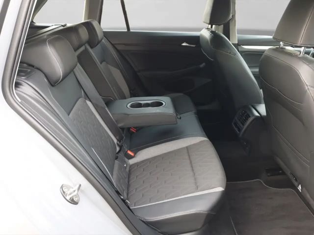 Volkswagen Golf 2.0 TDI DSG Variant