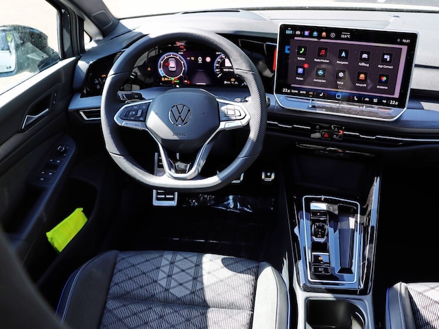 Volkswagen Golf 1.5 eTSI DSG Plus R-Line