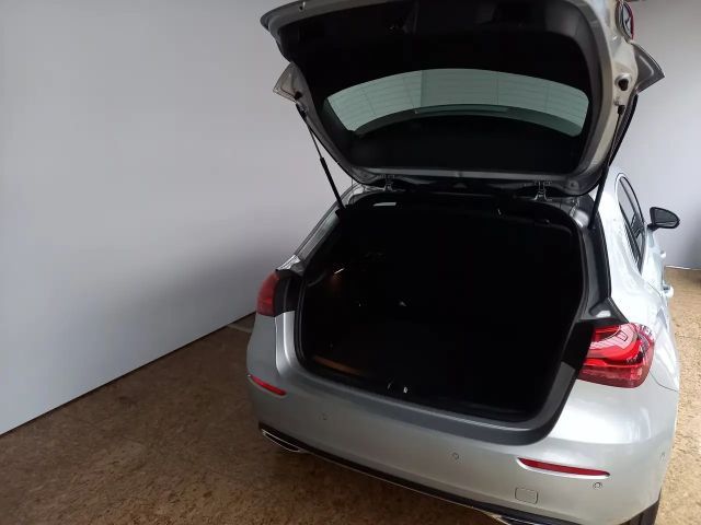 Mercedes-Benz A 180 Progressive