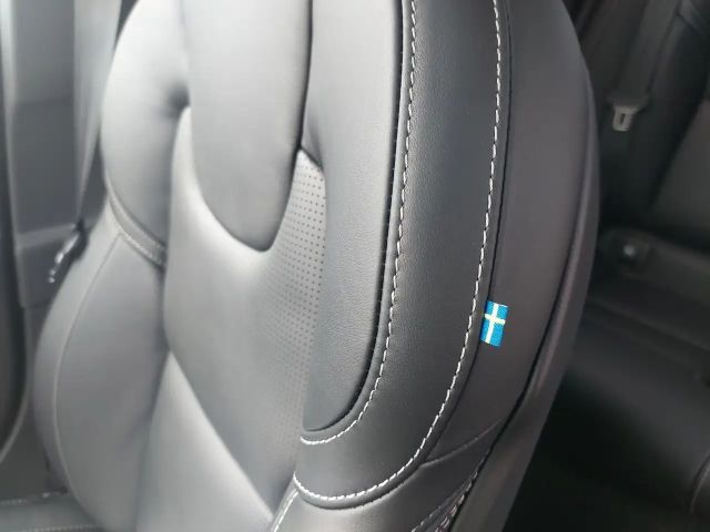 Volvo S90 AWD Recharge T8