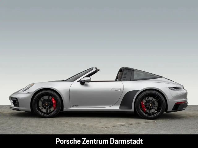 Porsche 992 4 Coupé GTS Targa