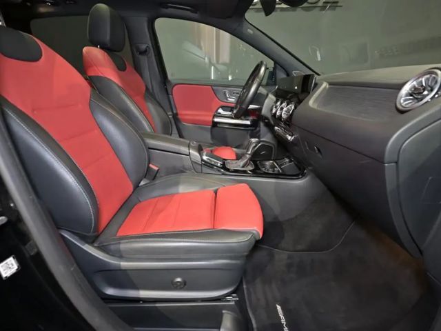 Mercedes-Benz B 200 AMG Line B 200 d