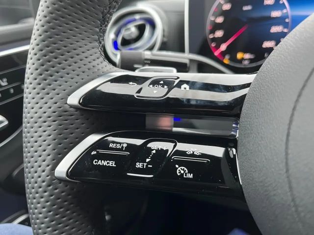 Mercedes-Benz C 180 AMG Line Sedan