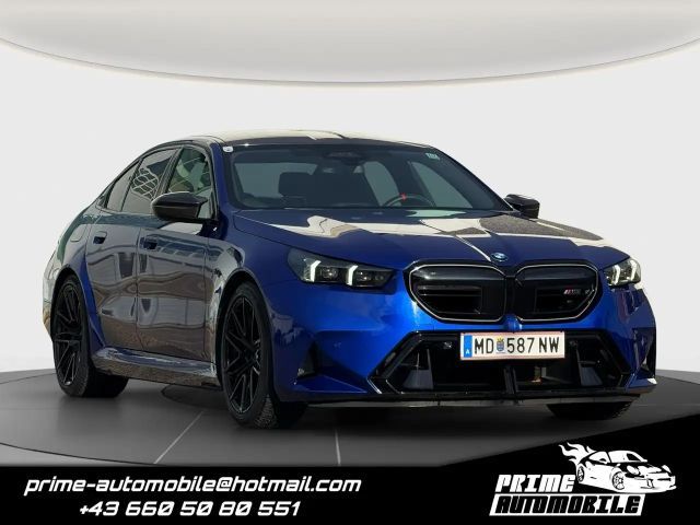 BMW M5 Sedan