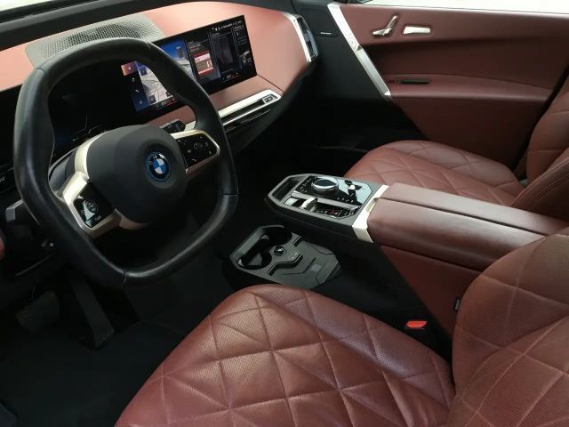 BMW iX xDrive40