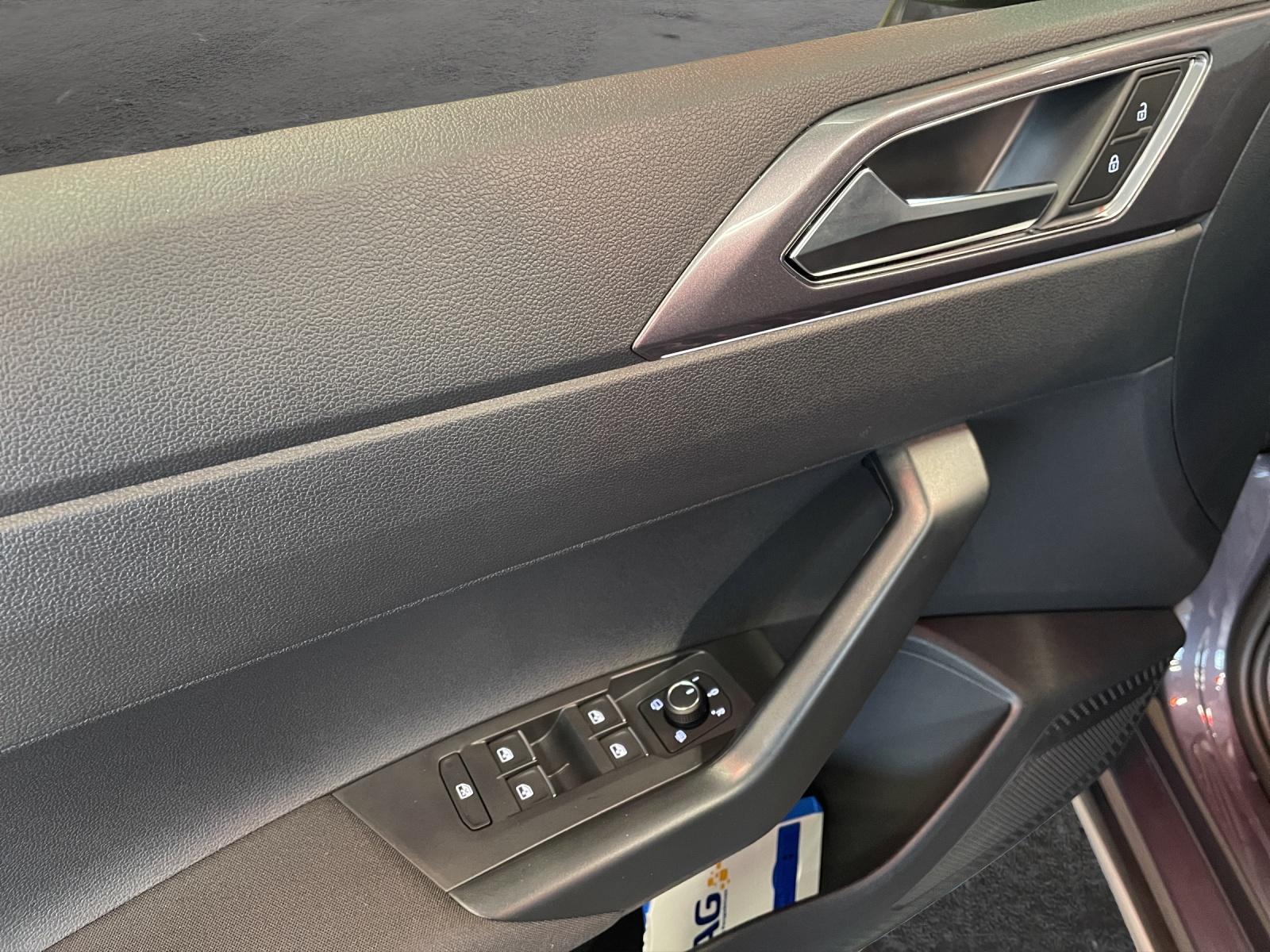 Volkswagen Taigo 1.0 TSI DSG Style