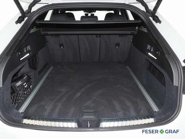 Audi A6 Avant Quattro S-Tronic