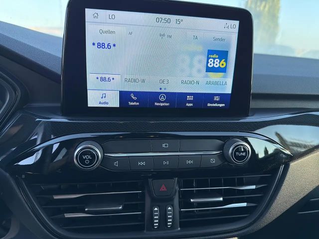 Ford Kuga Hybrid ST Line X