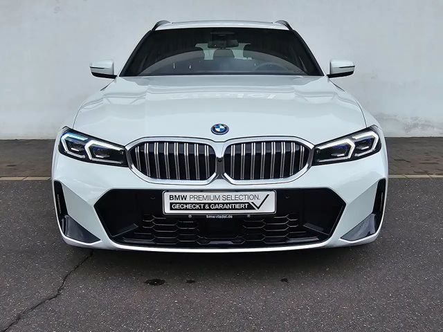 BMW 330 330e M-Sport Touring