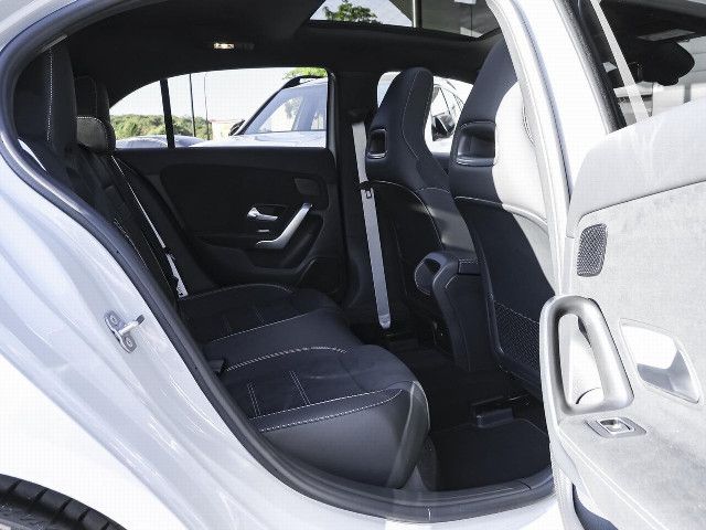 Mercedes-Benz A 220 4MATIC