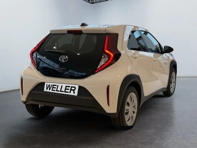 Toyota Aygo X Hatchback Play X-play
