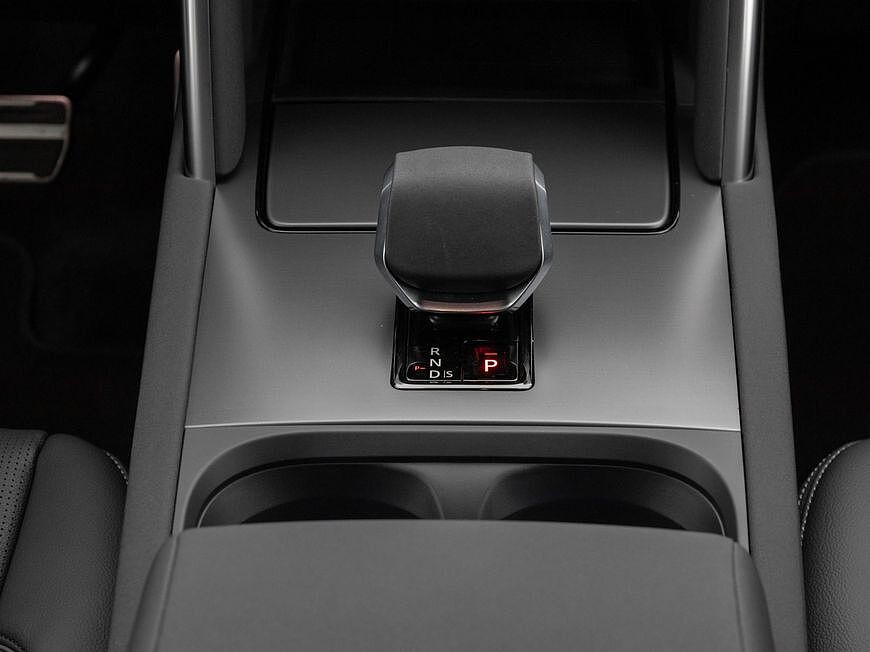 Land Rover Discovery Sport M5