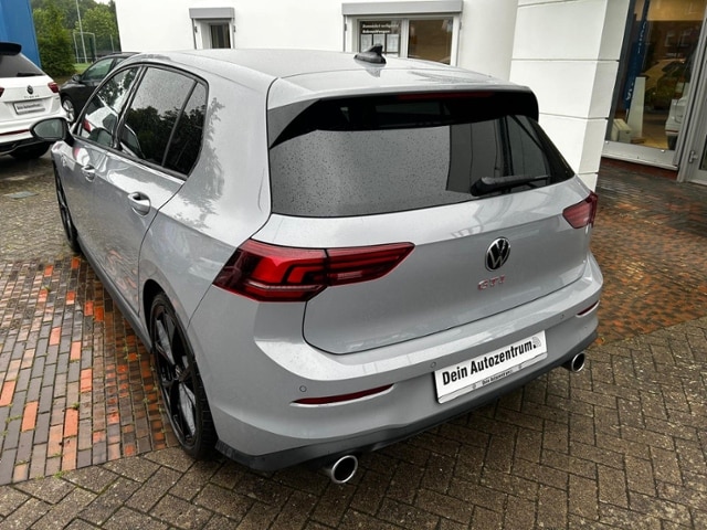 Volkswagen Golf 2.0 TSI DSG