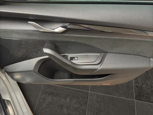 Skoda Octavia 2.0 TSI Combi Lounge RS