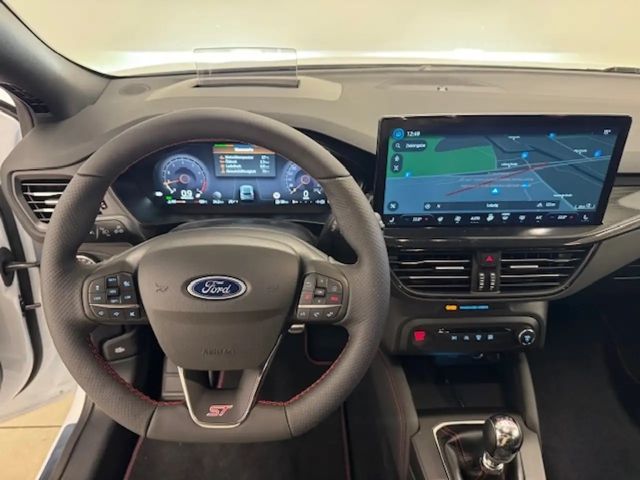 Ford Focus ST Line