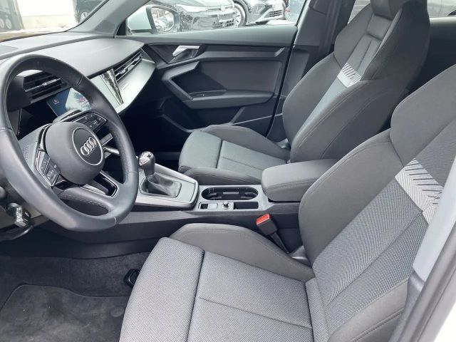 Audi A3 30 TFSI Sedan