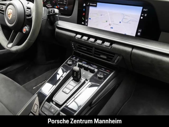 Porsche 992 Carrera Coupé GTS