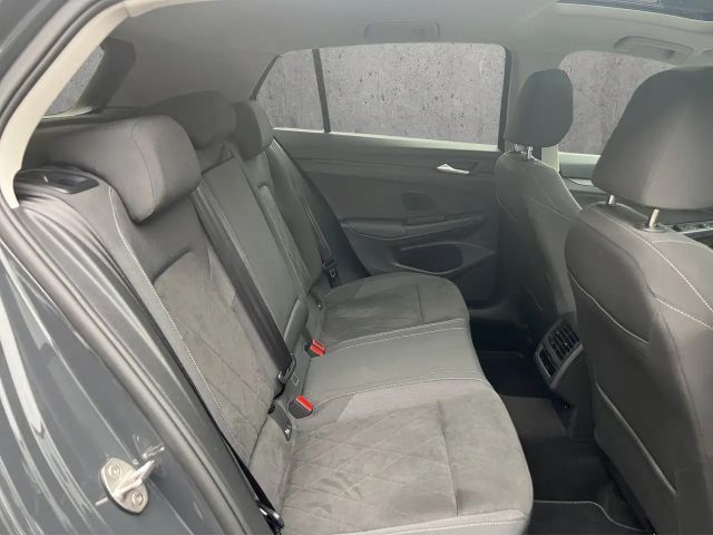 Volkswagen Golf DSG Golf VIII Style