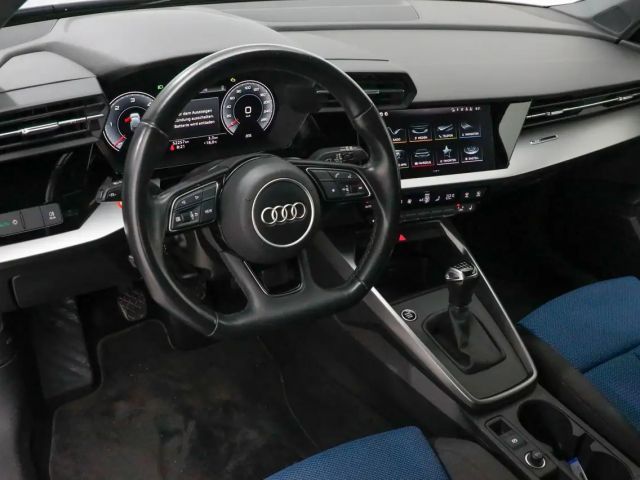 Audi A3 30 TDI Sedan