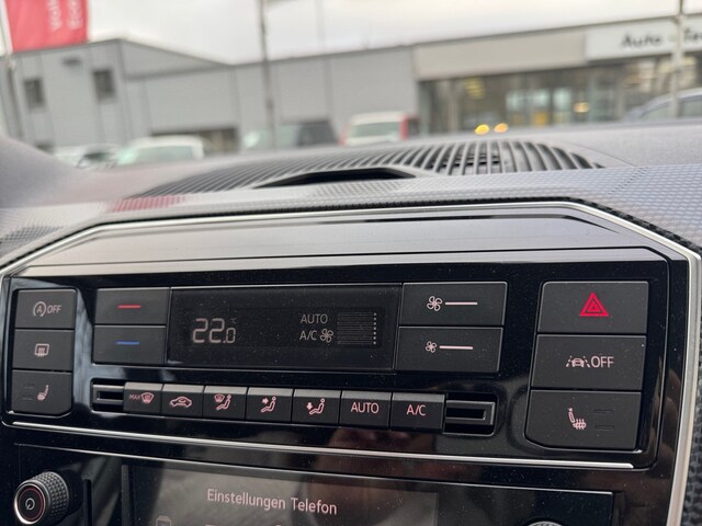 Volkswagen up! Style