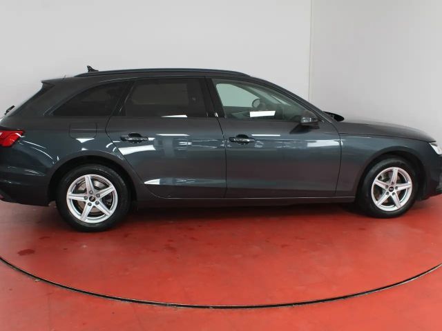 Audi A4 35 TDI Avant S-Tronic