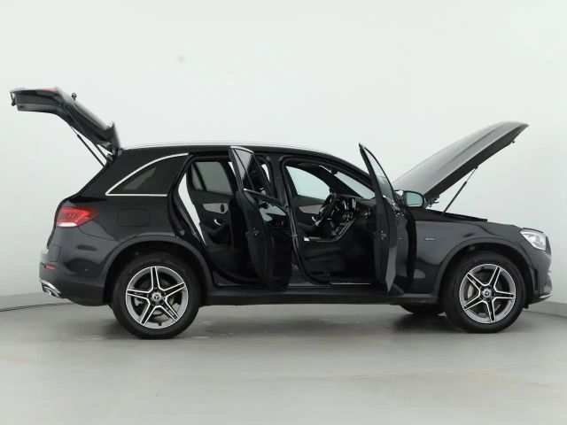 Mercedes-Benz GLC 300 4MATIC AMG Line