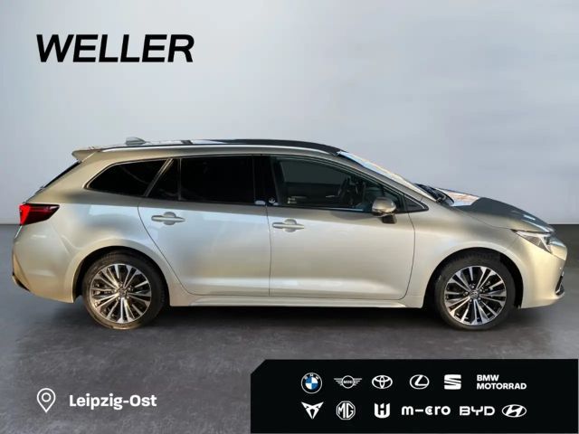 Toyota Corolla Hybride Team D