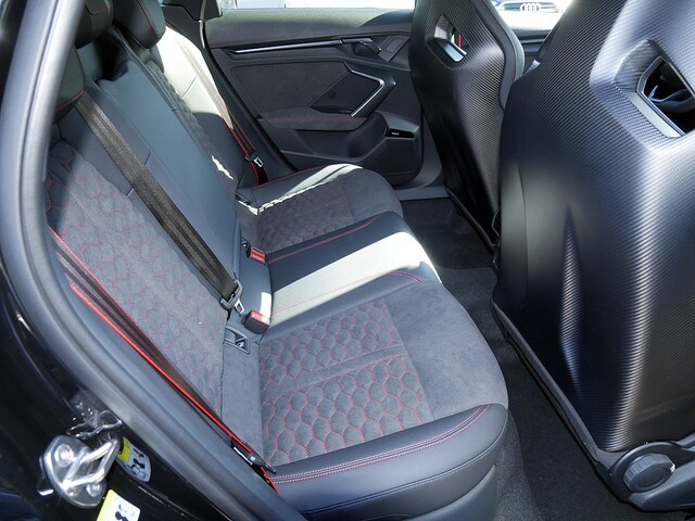 Audi RS3 Quattro S-Tronic Sedan