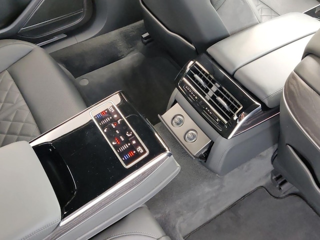 Audi A8 60 TFSI Hybride Quattro