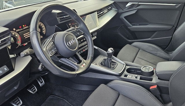 Audi A3 35 TFSI S-Line Sportback