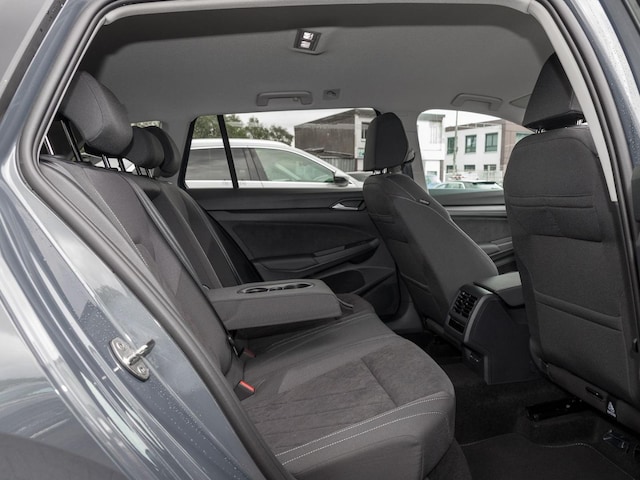 Volkswagen Golf 2.0 TDI DSG Style Variant