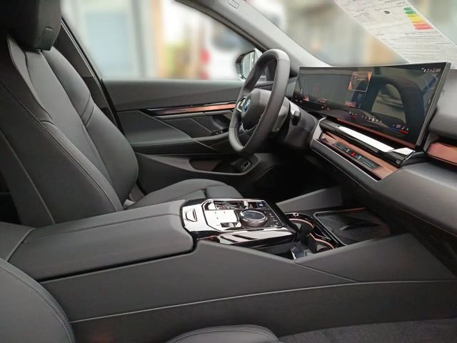 BMW i5 Sedan eDrive40