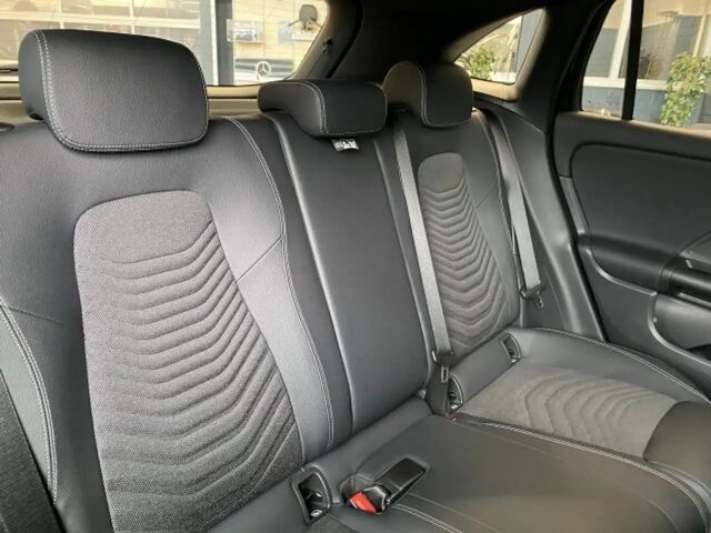 Mercedes-Benz GLA 200 Progressive