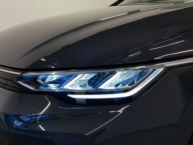 Volkswagen Golf 1.5 eTSI Life