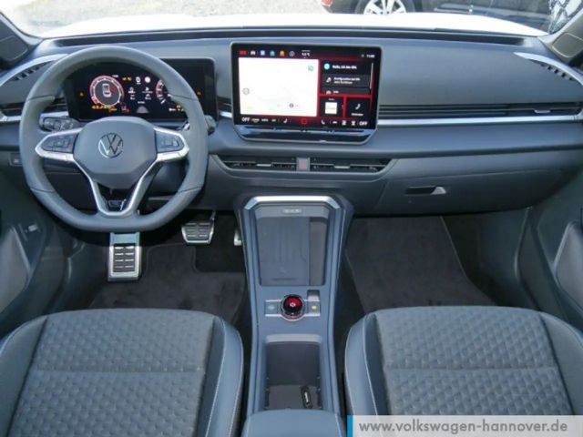 Volkswagen T-Roc 1.5 eTSI DSG IQ.Drive R-Line