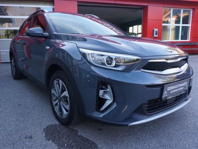 Kia Stonic 1,25 MPI ISG Silber