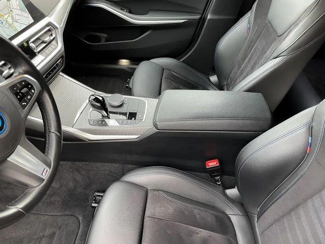 BMW 330 330e M-Sport Touring