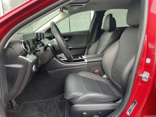 Mercedes-Benz C 200 Sedan