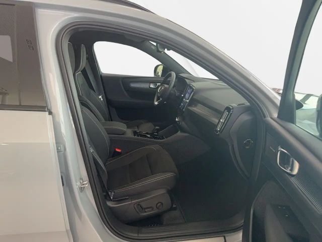 Volvo XC40 Dark Plus