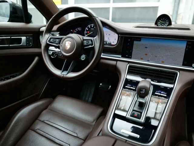 Porsche Panamera 4 E-Hybrid