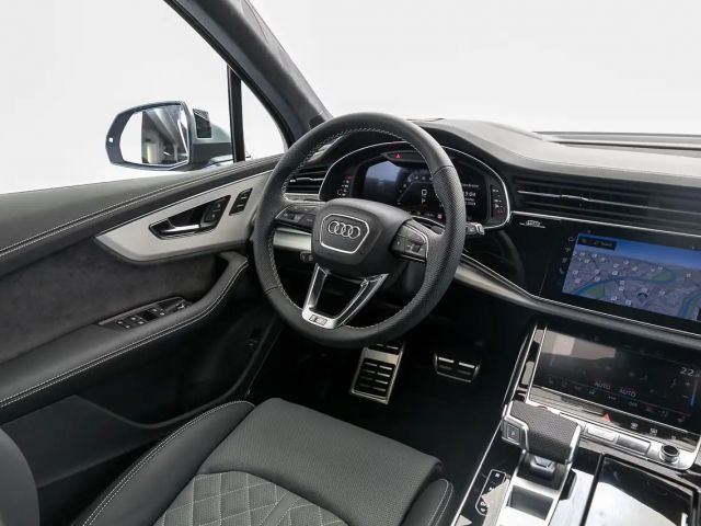 Audi SQ7 SUV TFSI tiptronic