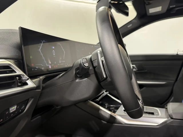 BMW 330 330d M-Sport Touring xDrive